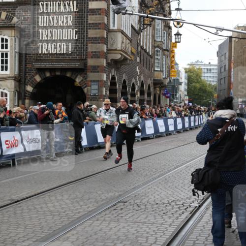 05.10.2025 - 20. swb-Marathon Bremen Yannick Fuchs http://msf.ph/oto/9262308 05.10.2025 11:22:31 Ziel 10700 meine-sportfotos.de