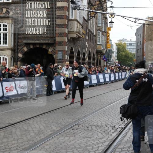 05.10.2025 - 20. swb-Marathon Bremen Yannick Fuchs http://msf.ph/oto/9262315 05.10.2025 11:22:31 Ziel 10700 meine-sportfotos.de