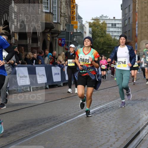 05.10.2025 - 20. swb-Marathon Bremen Strokosch-Dieckow http://msf.ph/oto/9262324 05.10.2025 11:06:39 Ziel 9178, 9357, 9619, 10239, 10498, 10747, 10748, 10937, 11027, 11324, 11565, 11605, 11706, 11721, 11746, 11747 meine-sportfotos.de