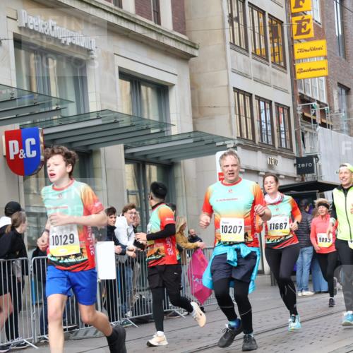 05.10.2025 - 20. swb-Marathon Bremen Strokosch-Dieckow http://msf.ph/oto/9262370 05.10.2025 11:02:33 Ziel 9229, 9331, 9360, 9516, 9644, 9661, 9662, 9841, 9846, 9893, 10129, 10167, 10207, 10510, 10530, 10656, 10734, 10777, 10803, 10804, 10876, 10940, 11024, 11087, 11193, 11312, 11376, 11504, 11576, 11667, 11668, 11735, 9229, 9331, 9360, 9516, 9644, 9661, 9662, 9841, 9846, 9893, 10129, 10167, 10207, 10510, 10530, 10656, 10734, 10777, 10803, 10804, 10876, 10940, 11024, 11087, 11193, 11312, 11376, 11504, 11735 meine-sportfotos.de