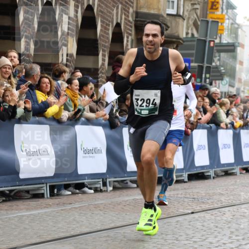 05.10.2025 - 20. swb-Marathon Bremen Strokosch-Dieckow http://msf.ph/oto/9262541 05.10.2025 12:58:13 Ziel 383, 1329, 1520, 3294 meine-sportfotos.de