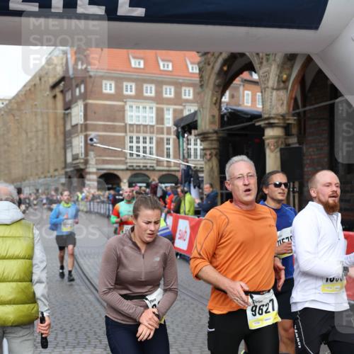 05.10.2025 - 20. swb-Marathon Bremen Yannick Fuchs http://msf.ph/oto/9262637 05.10.2025 10:49:41 Ziel 9233, 9626, 9627, 10381, 10636, 10712, 10888, 11487, 11579 meine-sportfotos.de