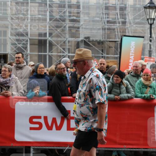 05.10.2025 - 20. swb-Marathon Bremen Yannick Fuchs http://msf.ph/oto/9262646 05.10.2025 11:22:38 Ziel 9513, 10035 meine-sportfotos.de