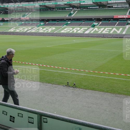 05.10.2025 - 20. swb-Marathon Bremen Michael Burmester http://msf.ph/oto/9262654 05.10.2025 11:30:19 Laufen im Stadion  meine-sportfotos.de
