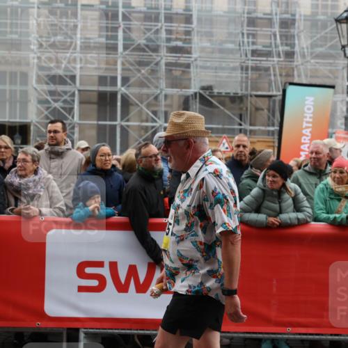 05.10.2025 - 20. swb-Marathon Bremen Yannick Fuchs http://msf.ph/oto/9262657 05.10.2025 11:22:38 Ziel 9513, 10035 meine-sportfotos.de