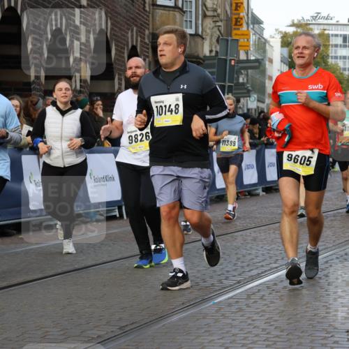 05.10.2025 - 20. swb-Marathon Bremen Strokosch-Dieckow http://msf.ph/oto/9262695 05.10.2025 11:06:49 Ziel 8574, 9321, 9605, 9826, 9942, 9976, 10001, 10148, 10168, 10580, 10747, 10748, 10937, 11355, 11389, 11414, 11497 meine-sportfotos.de