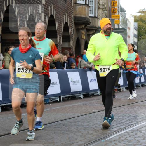 05.10.2025 - 20. swb-Marathon Bremen Strokosch-Dieckow http://msf.ph/oto/9262911 05.10.2025 11:06:53 Ziel 8574, 9321, 9605, 9826, 9942, 9976, 10396, 10580, 11355, 11389, 11414, 11497, 11622 meine-sportfotos.de