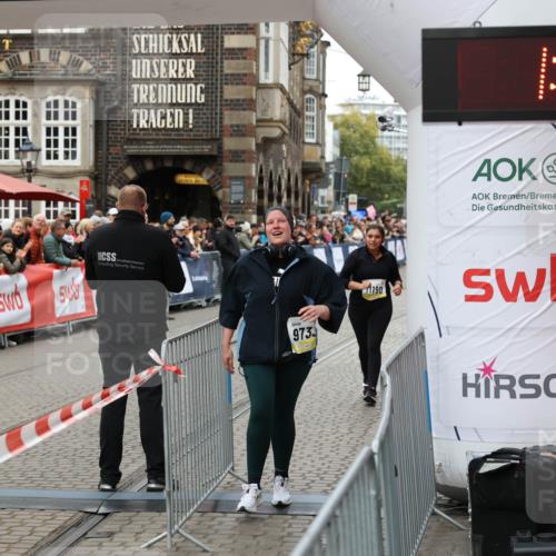 05.10.2025 - 20. swb-Marathon Bremen Yannick Fuchs http://msf.ph/oto/9262939 05.10.2025 11:24:25 Ziel 9733, 11190 meine-sportfotos.de