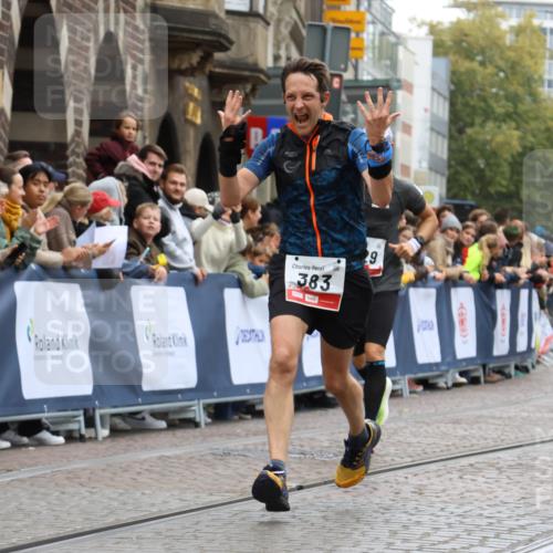 05.10.2025 - 20. swb-Marathon Bremen Strokosch-Dieckow http://msf.ph/oto/9262948 05.10.2025 12:58:15 Ziel 383, 1329, 1520, 3294 meine-sportfotos.de