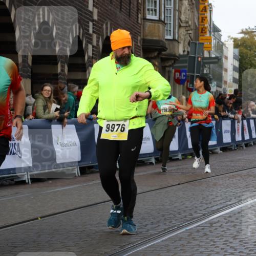05.10.2025 - 20. swb-Marathon Bremen Strokosch-Dieckow http://msf.ph/oto/9263043 05.10.2025 11:06:54 Ziel 8574, 9321, 9826, 9942, 9976, 10396, 10580, 11131, 11355, 11389, 11414, 11497, 11622 meine-sportfotos.de