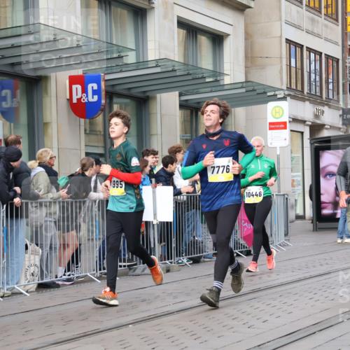 05.10.2025 - 20. swb-Marathon Bremen Strokosch-Dieckow http://msf.ph/oto/9263080 05.10.2025 11:03:08 Ziel 7199, 7776, 9224, 9225, 9246, 9308, 9325, 9486, 9498, 9850, 9940, 10142, 10213, 10405, 10446, 10478, 10711, 10713, 10963, 10995, 11103, 11124, 11150, 11236, 11467, 11502, 11508, 11509, 11522, 7199, 7776, 9224, 9225, 9246, 9308, 9325, 9486, 9498, 9850, 9940, 10142, 10213, 10405, 10446, 10478, 10711, 10713, 10963, 10995, 11103, 11124, 11150, 11236, 11467, 11502, 11508, 11509, 11522 meine-sportfotos.de
