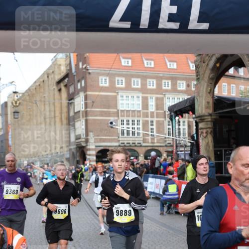 05.10.2025 - 20. swb-Marathon Bremen Yannick Fuchs http://msf.ph/oto/9263099 05.10.2025 10:49:57 Ziel 9218, 9369, 9452, 9696, 9761, 9889, 10159, 10346, 10781, 11091, 11749 meine-sportfotos.de