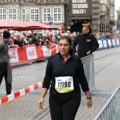 05.10.2025 - 20. swb-Marathon Bremen Yannick Fuchs http://msf.ph/oto/9263149 05.10.2025 11:24:31 Ziel 9733, 11190 meine-sportfotos.de