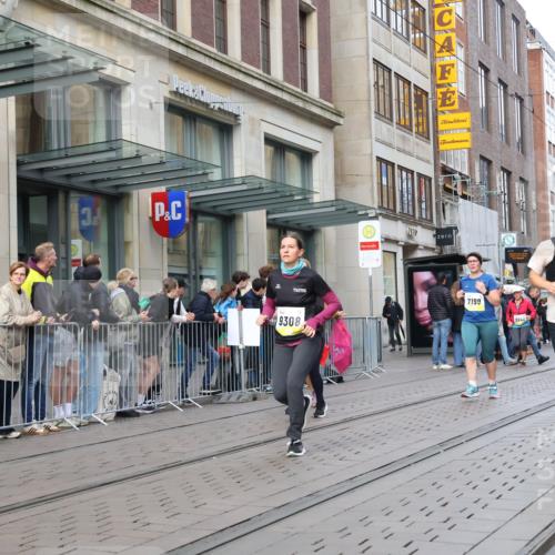 05.10.2025 - 20. swb-Marathon Bremen Strokosch-Dieckow http://msf.ph/oto/9263154 05.10.2025 11:03:11 Ziel 7199, 7776, 9224, 9225, 9246, 9308, 9315, 9486, 9498, 9850, 9940, 10142, 10213, 10297, 10405, 10446, 10478, 10711, 10713, 10963, 10995, 11103, 11124, 11150, 11236, 11467, 11502, 11508, 11509, 11522, 11589, 7199, 7776, 9224, 9225, 9246, 9308, 9315, 9486, 9498, 9850, 9940, 10142, 10213, 10297, 10405, 10446, 10478, 10711, 10713, 10963, 10995, 11103, 11124, 11150, 11236, 11467, 11502, 11508, 11509, 11522, 11589 meine-sportfotos.de