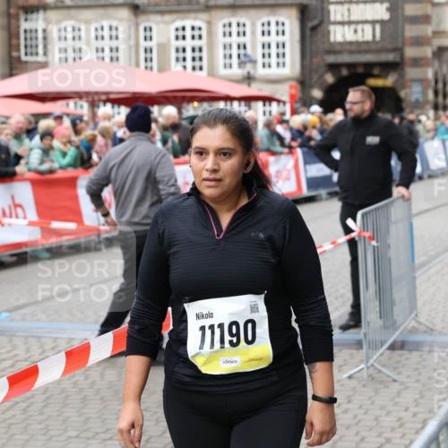 05.10.2025 - 20. swb-Marathon Bremen Yannick Fuchs http://msf.ph/oto/9263180 05.10.2025 11:24:32 Ziel 11190 meine-sportfotos.de
