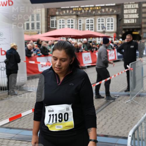 05.10.2025 - 20. swb-Marathon Bremen Yannick Fuchs http://msf.ph/oto/9263228 05.10.2025 11:24:33 Ziel 11190 meine-sportfotos.de