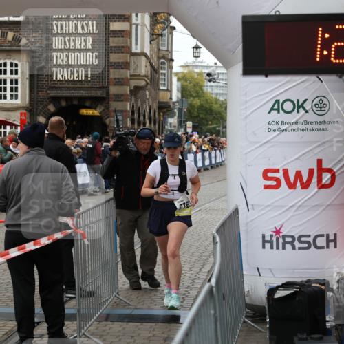 05.10.2025 - 20. swb-Marathon Bremen Yannick Fuchs http://msf.ph/oto/9263321 05.10.2025 11:25:23 Ziel 9763 meine-sportfotos.de