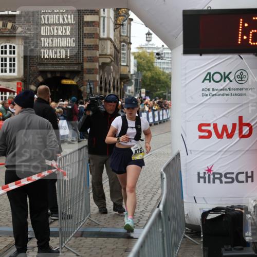05.10.2025 - 20. swb-Marathon Bremen Yannick Fuchs http://msf.ph/oto/9263326 05.10.2025 11:25:23 Ziel 9763 meine-sportfotos.de