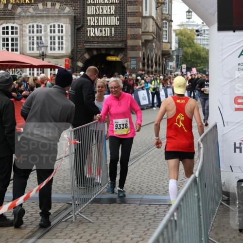 05.10.2025 - 20. swb-Marathon Bremen Yannick Fuchs http://msf.ph/oto/9263351 05.10.2025 11:25:50 Ziel 9338 meine-sportfotos.de