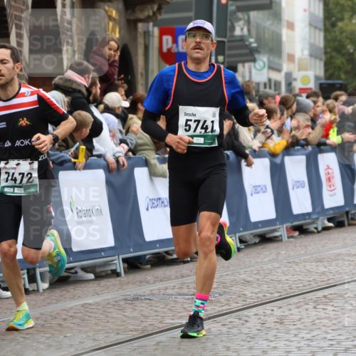 05.10.2025 - 20. swb-Marathon Bremen Strokosch-Dieckow http://msf.ph/oto/9263377 05.10.2025 12:58:25 Ziel 1392, 5741, 7269, 7405, 7472, 7816 meine-sportfotos.de