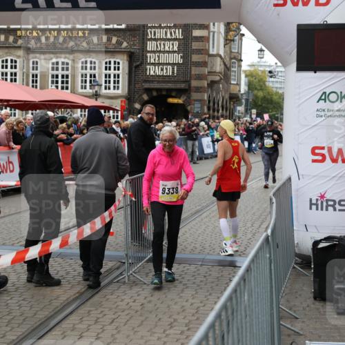 05.10.2025 - 20. swb-Marathon Bremen Yannick Fuchs http://msf.ph/oto/9263392 05.10.2025 11:25:51 Ziel 9338 meine-sportfotos.de