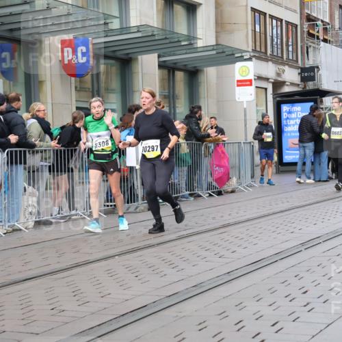 05.10.2025 - 20. swb-Marathon Bremen Strokosch-Dieckow http://msf.ph/oto/9263408 05.10.2025 11:03:23 Ziel 7199, 7788, 9241, 9315, 9379, 9486, 9498, 9571, 9850, 9940, 10106, 10213, 10238, 10297, 10478, 10603, 10604, 10711, 10713, 11039, 11272, 11306, 11522, 11589, 7199, 7788, 9241, 9315, 9379, 9486, 9498, 9571, 9850, 9940, 10106, 10213, 10238, 10297, 10478, 10603, 10604, 10711, 10713, 11039, 11272, 11306, 11522, 11589 meine-sportfotos.de