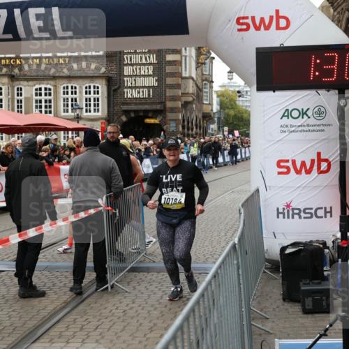 05.10.2025 - 20. swb-Marathon Bremen Yannick Fuchs http://msf.ph/oto/9263502 05.10.2025 11:25:55 Ziel 9338, 10184 meine-sportfotos.de