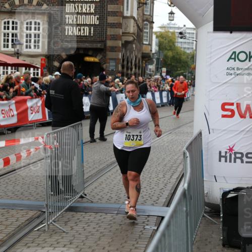 05.10.2025 - 20. swb-Marathon Bremen Yannick Fuchs http://msf.ph/oto/9263584 05.10.2025 11:26:20 Ziel 10373 meine-sportfotos.de
