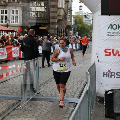 05.10.2025 - 20. swb-Marathon Bremen Yannick Fuchs http://msf.ph/oto/9263595 05.10.2025 11:26:21 Ziel 10373 meine-sportfotos.de