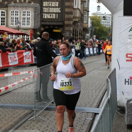 05.10.2025 - 20. swb-Marathon Bremen Yannick Fuchs http://msf.ph/oto/9263629 05.10.2025 11:26:22 Ziel 10373 meine-sportfotos.de