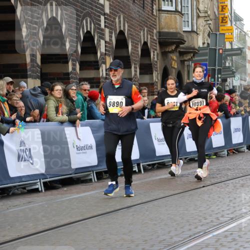 05.10.2025 - 20. swb-Marathon Bremen Strokosch-Dieckow http://msf.ph/oto/9263646 05.10.2025 11:07:05 Ziel 9265, 9491, 9877, 9890, 9901, 10193, 10371, 10788, 10991, 11131, 11709 meine-sportfotos.de