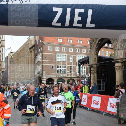 05.10.2025 - 20. swb-Marathon Bremen Yannick Fuchs http://msf.ph/oto/9263751 05.10.2025 10:50:13 Ziel 9485, 9676, 9693, 9787, 9803, 10246, 10543, 10868, 11104, 11208, 11288, 11295, 11621 meine-sportfotos.de