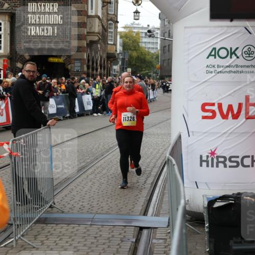 05.10.2025 - 20. swb-Marathon Bremen Yannick Fuchs http://msf.ph/oto/9263756 05.10.2025 11:26:27 Ziel 9352, 10373, 11326 meine-sportfotos.de