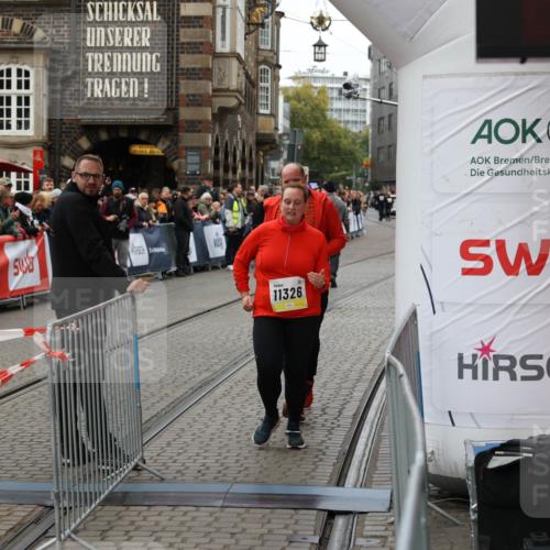 05.10.2025 - 20. swb-Marathon Bremen Yannick Fuchs http://msf.ph/oto/9263771 05.10.2025 11:26:28 Ziel 9352, 11326 meine-sportfotos.de