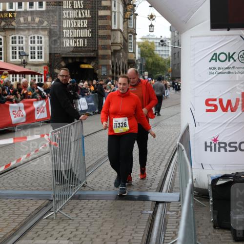 05.10.2025 - 20. swb-Marathon Bremen Yannick Fuchs http://msf.ph/oto/9263793 05.10.2025 11:26:29 Ziel 9352, 11326 meine-sportfotos.de