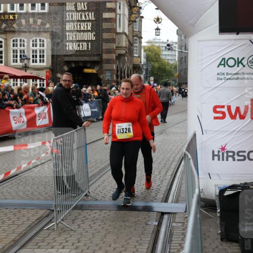 05.10.2025 - 20. swb-Marathon Bremen Yannick Fuchs http://msf.ph/oto/9263803 05.10.2025 11:26:29 Ziel 9352, 11326 meine-sportfotos.de