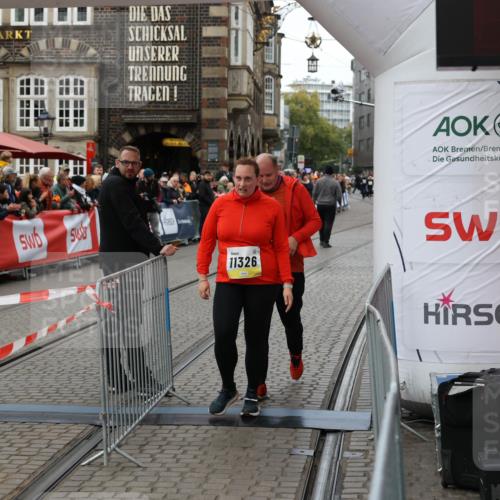 05.10.2025 - 20. swb-Marathon Bremen Yannick Fuchs http://msf.ph/oto/9263809 05.10.2025 11:26:29 Ziel 9352, 11326 meine-sportfotos.de
