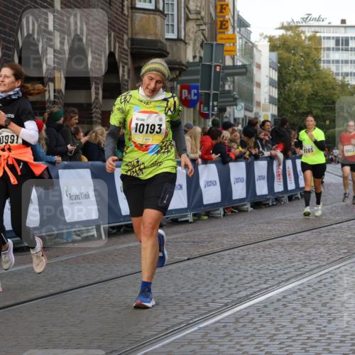 05.10.2025 - 20. swb-Marathon Bremen Strokosch-Dieckow http://msf.ph/oto/9263821 05.10.2025 11:07:07 Ziel 9265, 9491, 9702, 9877, 9890, 10193, 10371, 10788, 10902, 10991, 11709 meine-sportfotos.de