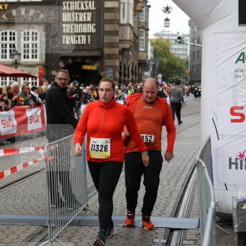 05.10.2025 - 20. swb-Marathon Bremen Yannick Fuchs http://msf.ph/oto/9263826 05.10.2025 11:26:30 Ziel 9352, 11326 meine-sportfotos.de