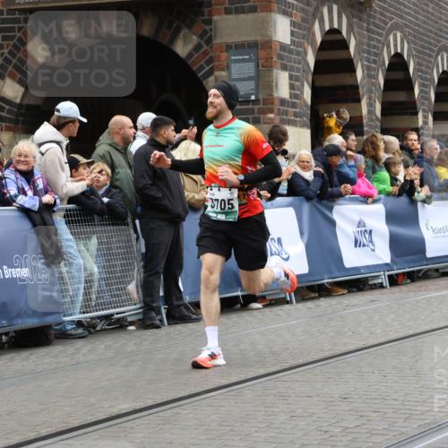 05.10.2025 - 20. swb-Marathon Bremen Strokosch-Dieckow http://msf.ph/oto/9263875 05.10.2025 12:58:38 Ziel 1058, 1258, 3705, 4867, 5815, 8520 meine-sportfotos.de