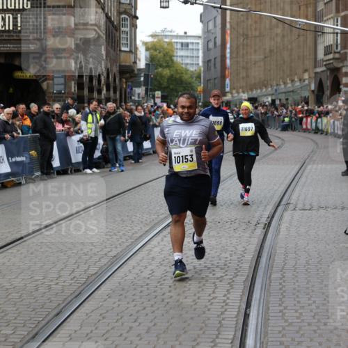 05.10.2025 - 20. swb-Marathon Bremen Yannick Fuchs http://msf.ph/oto/9263931 05.10.2025 11:26:56 Ziel  meine-sportfotos.de