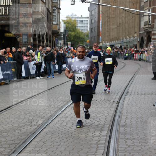 05.10.2025 - 20. swb-Marathon Bremen Yannick Fuchs http://msf.ph/oto/9263958 05.10.2025 11:26:56 Ziel  meine-sportfotos.de