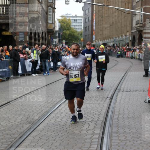 05.10.2025 - 20. swb-Marathon Bremen Yannick Fuchs http://msf.ph/oto/9263964 05.10.2025 11:26:56 Ziel  meine-sportfotos.de