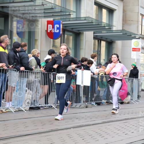 05.10.2025 - 20. swb-Marathon Bremen Strokosch-Dieckow http://msf.ph/oto/9263976 05.10.2025 11:03:50 Ziel 7123, 7789, 9275, 9398, 9448, 9537, 9684, 10098, 10205, 10551, 10678, 10853, 11001, 11077, 11102, 11183, 11200, 11609, 11611, 11685, 7123, 7789, 9275, 9398, 9448, 9537, 9684, 10098, 10205, 10551, 10678, 10853, 11001, 11077, 11102, 11183, 11200, 11609, 11611, 11685 meine-sportfotos.de
