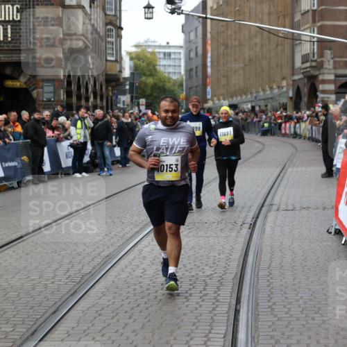 05.10.2025 - 20. swb-Marathon Bremen Yannick Fuchs http://msf.ph/oto/9263990 05.10.2025 11:26:56 Ziel  meine-sportfotos.de