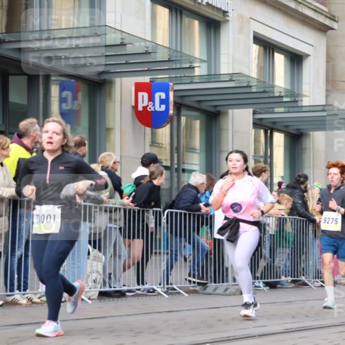 05.10.2025 - 20. swb-Marathon Bremen Strokosch-Dieckow http://msf.ph/oto/9264002 05.10.2025 11:03:51 Ziel 7123, 7789, 9275, 9398, 9448, 9537, 9684, 10098, 10205, 10551, 10678, 10853, 11001, 11077, 11102, 11183, 11200, 11609, 11611, 11685, 7123, 7789, 9275, 9398, 9448, 9537, 9684, 10098, 10205, 10551, 10678, 10853, 11001, 11077, 11102, 11183, 11200, 11609, 11611, 11685 meine-sportfotos.de