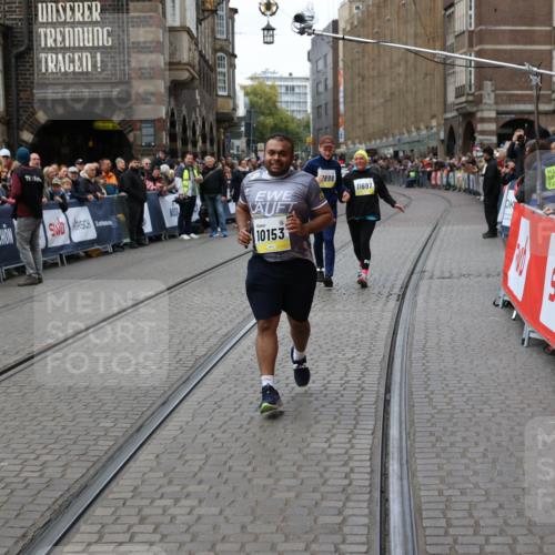 05.10.2025 - 20. swb-Marathon Bremen Yannick Fuchs http://msf.ph/oto/9264003 05.10.2025 11:26:57 Ziel 10153 meine-sportfotos.de