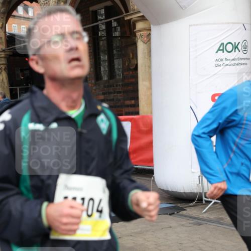 05.10.2025 - 20. swb-Marathon Bremen Yannick Fuchs http://msf.ph/oto/9264019 05.10.2025 10:50:18 Ziel 9485, 9579, 9645, 9689, 9787, 10246, 10356, 10400, 11104, 11208, 11288, 11295, 11621 meine-sportfotos.de