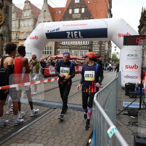 05.10.2025 - 20. swb-Marathon Bremen Yannick Fuchs http://msf.ph/oto/9264081 05.10.2025 11:30:05 Ziel 10300, 11572 meine-sportfotos.de