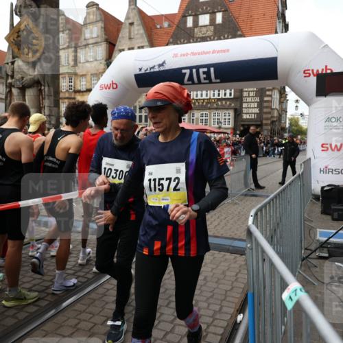 05.10.2025 - 20. swb-Marathon Bremen Yannick Fuchs http://msf.ph/oto/9264100 05.10.2025 11:30:06 Ziel 10300, 11572 meine-sportfotos.de